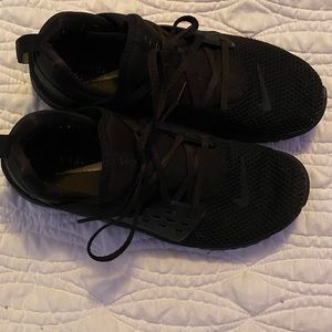 Black Nikes decently worn but still in decent shape!
